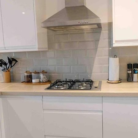 Garden Of Eden 1 Bedroom Flat In Fishponds Bristol Luaran gambar