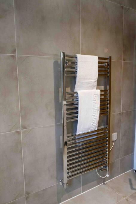 Garden Of Eden 1 Bedroom Flat In Fishponds Bristol Luaran gambar