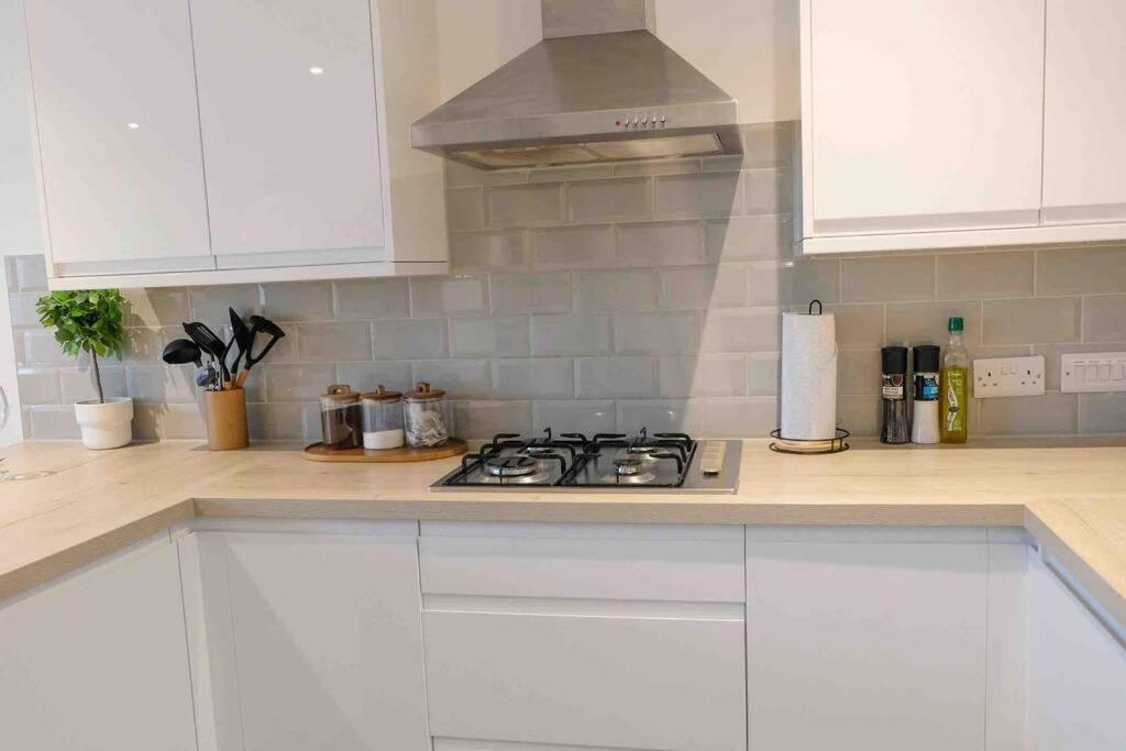 Garden Of Eden 1 Bedroom Flat In Fishponds Bristol Luaran gambar