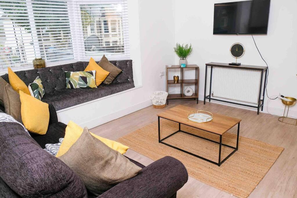 Garden Of Eden 1 Bedroom Flat In Fishponds Bristol Luaran gambar